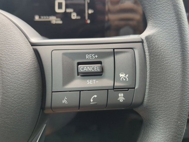 Vehicle image 24 of 29