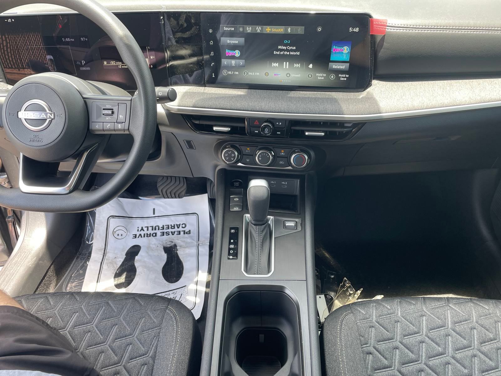 Vehicle image 12 of 18