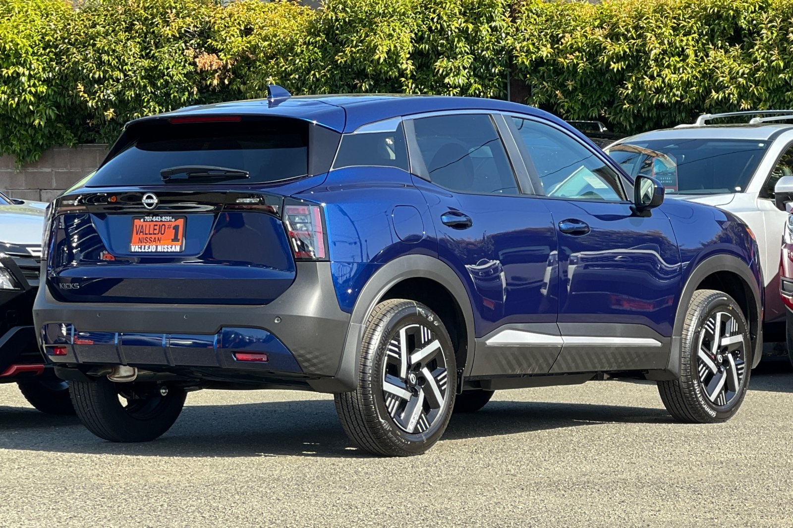 Vehicle image 5 of 31