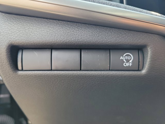 Vehicle image 23 of 30