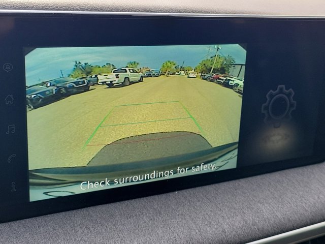 Vehicle image 16 of 30