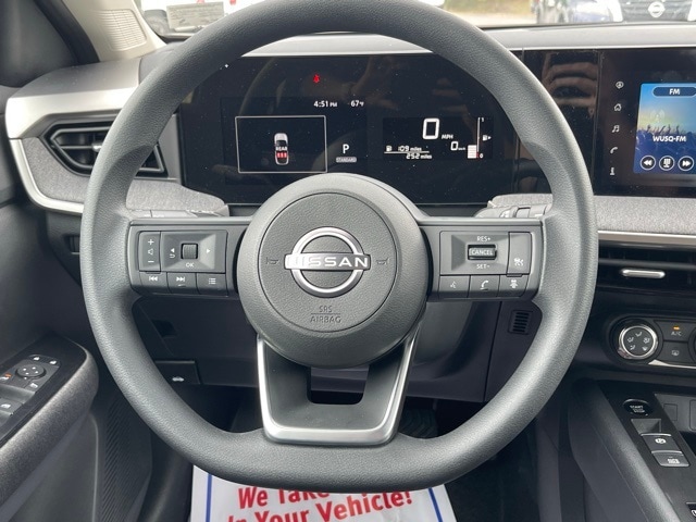 2025 Nissan Kicks SV Image 18 of 28