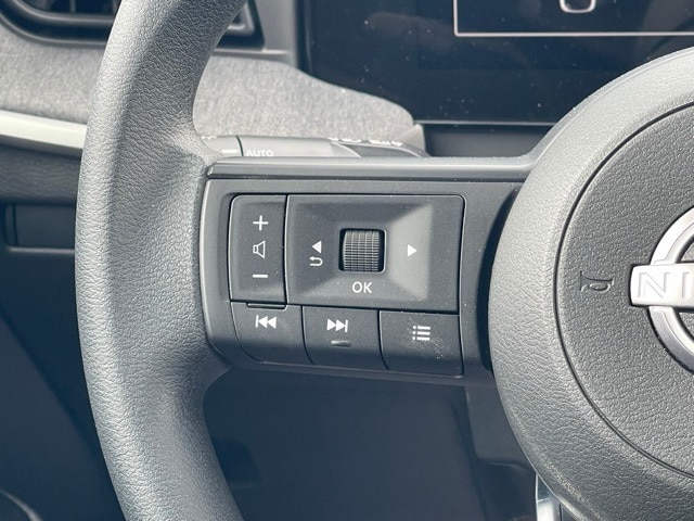 2025 Nissan Kicks SV Image 19 of 28