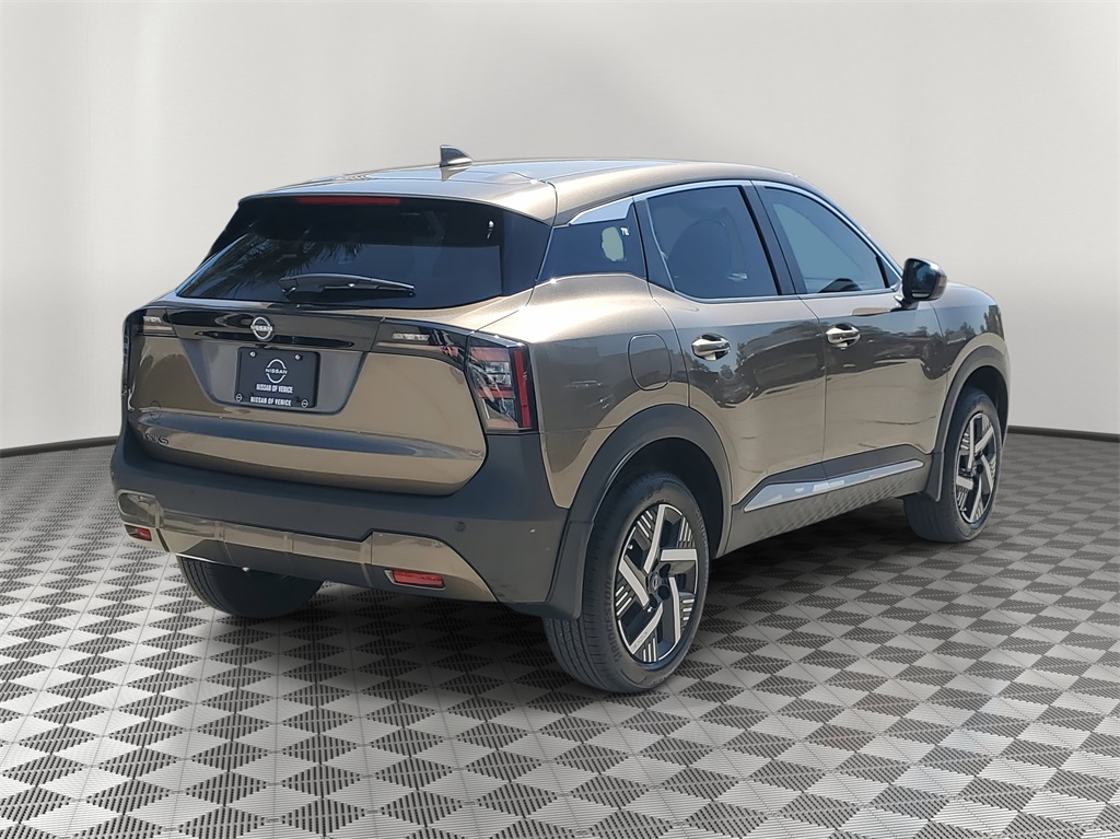 Vehicle image 3 of 11