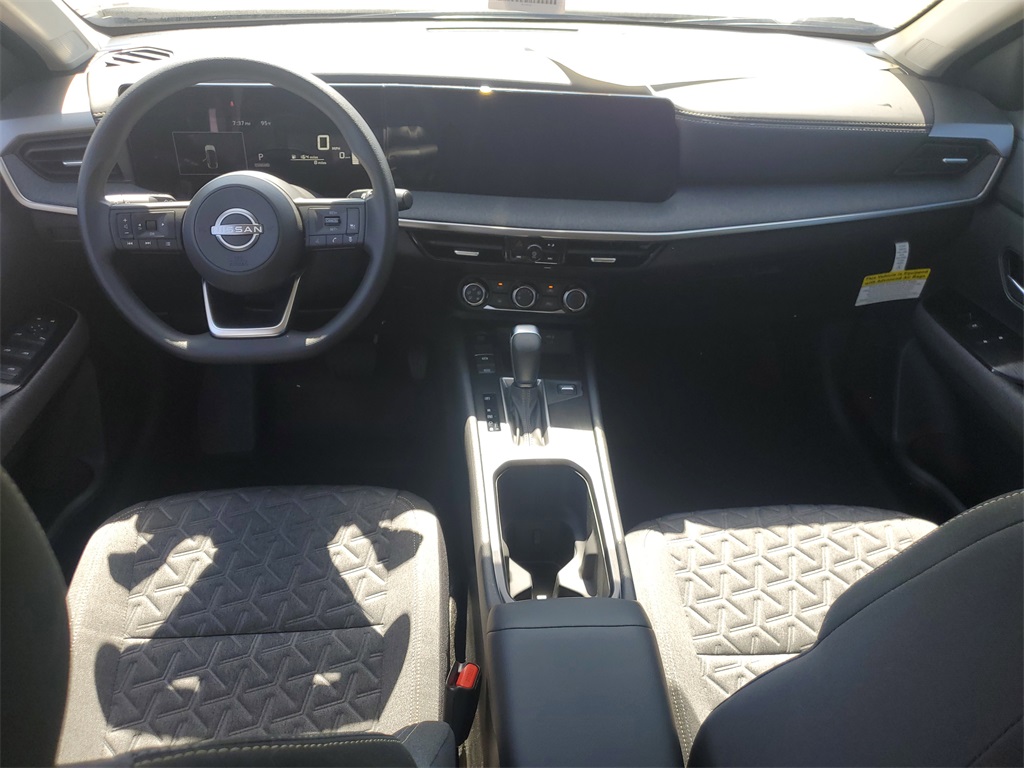 Vehicle image 7 of 11