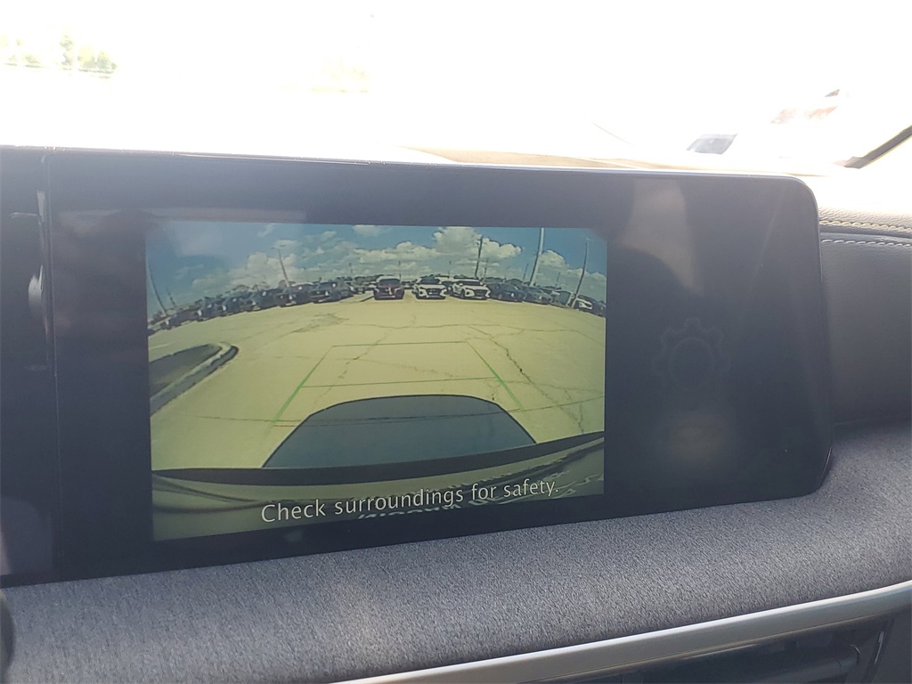 Vehicle image 10 of 11