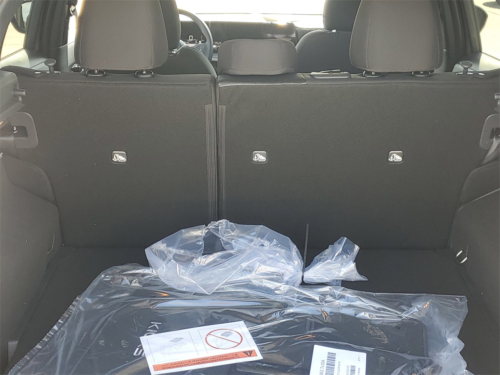 Vehicle image 5 of 11