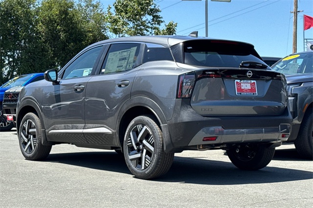 Vehicle image 7 of 34