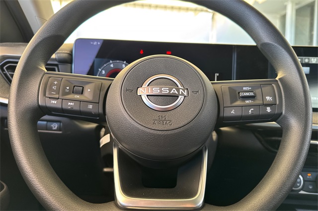 Vehicle image 26 of 34