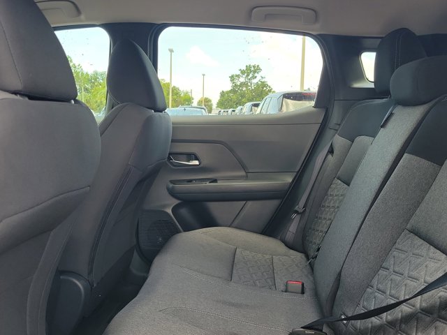 Vehicle image 7 of 30