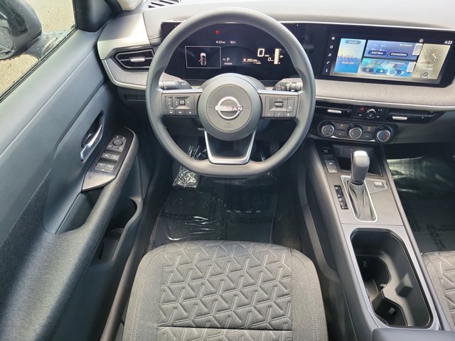 Vehicle image 12 of 30