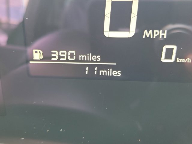 Vehicle image 14 of 30