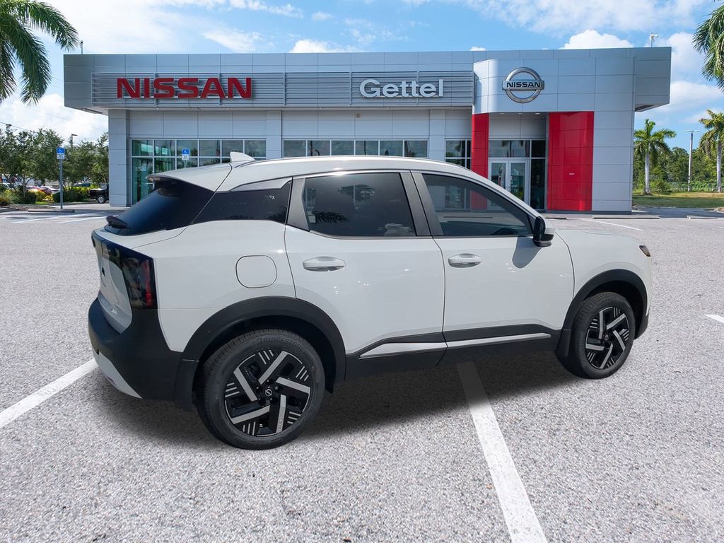 Vehicle image 6 of 31