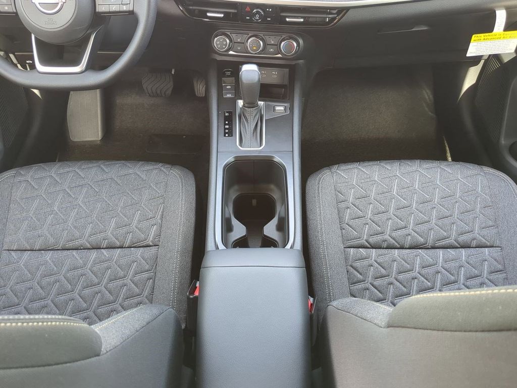 Vehicle image 20 of 31