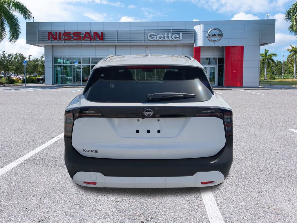 Vehicle image 7 of 31