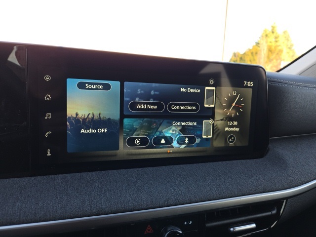 Vehicle image 20 of 66