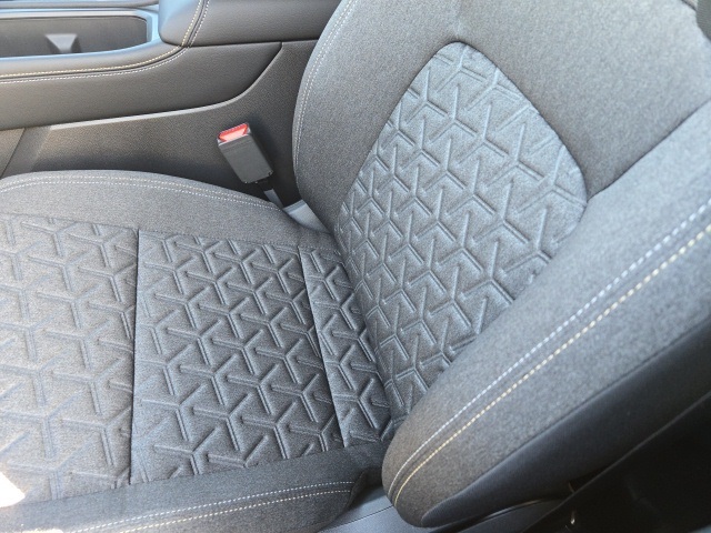 Vehicle image 14 of 66