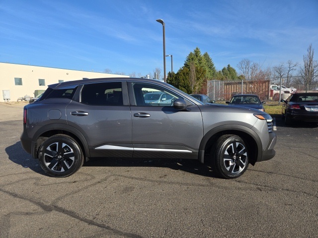 Vehicle image 5 of 66