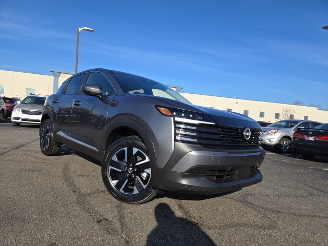 Vehicle image 4 of 66