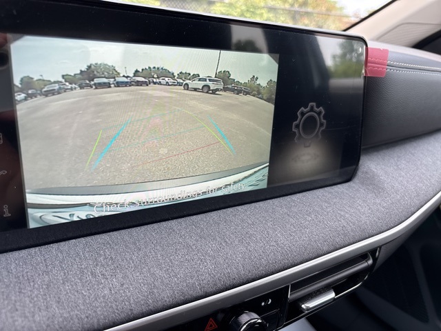 Vehicle image 43 of 69
