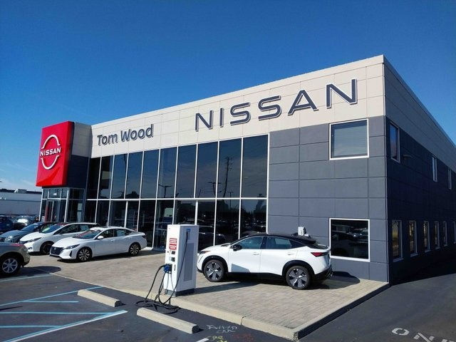Vehicle image 63 of 69