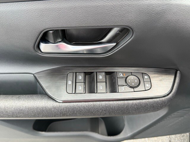 2025 Nissan Kicks SV Image 22 of 28