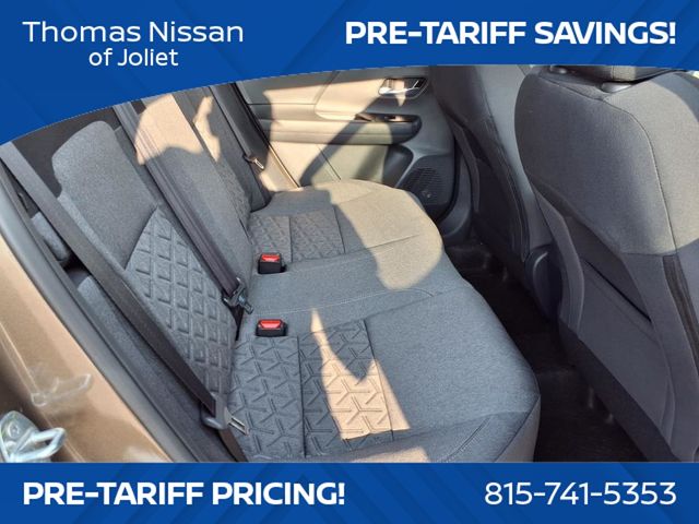 Vehicle image 13 of 25