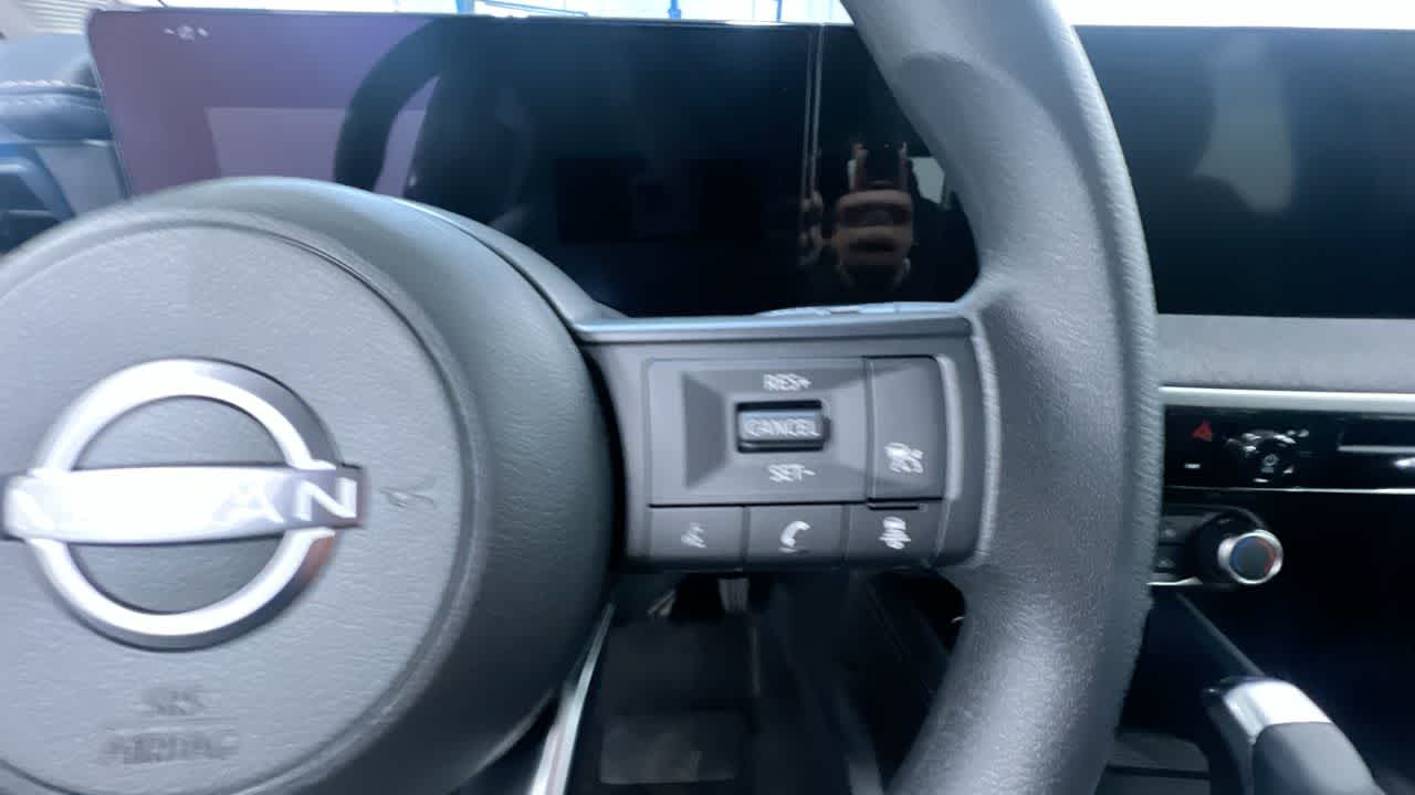 Vehicle image 20 of 43