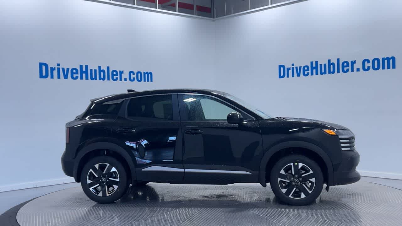 Vehicle image 5 of 43