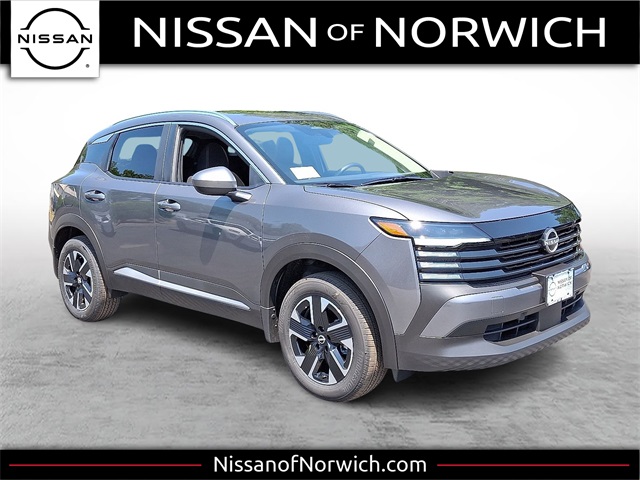 2025 Nissan Kicks SV Image 2 of 11