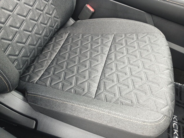 Vehicle image 23 of 69