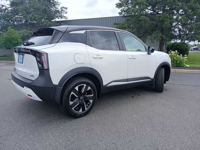 Vehicle image 7 of 69