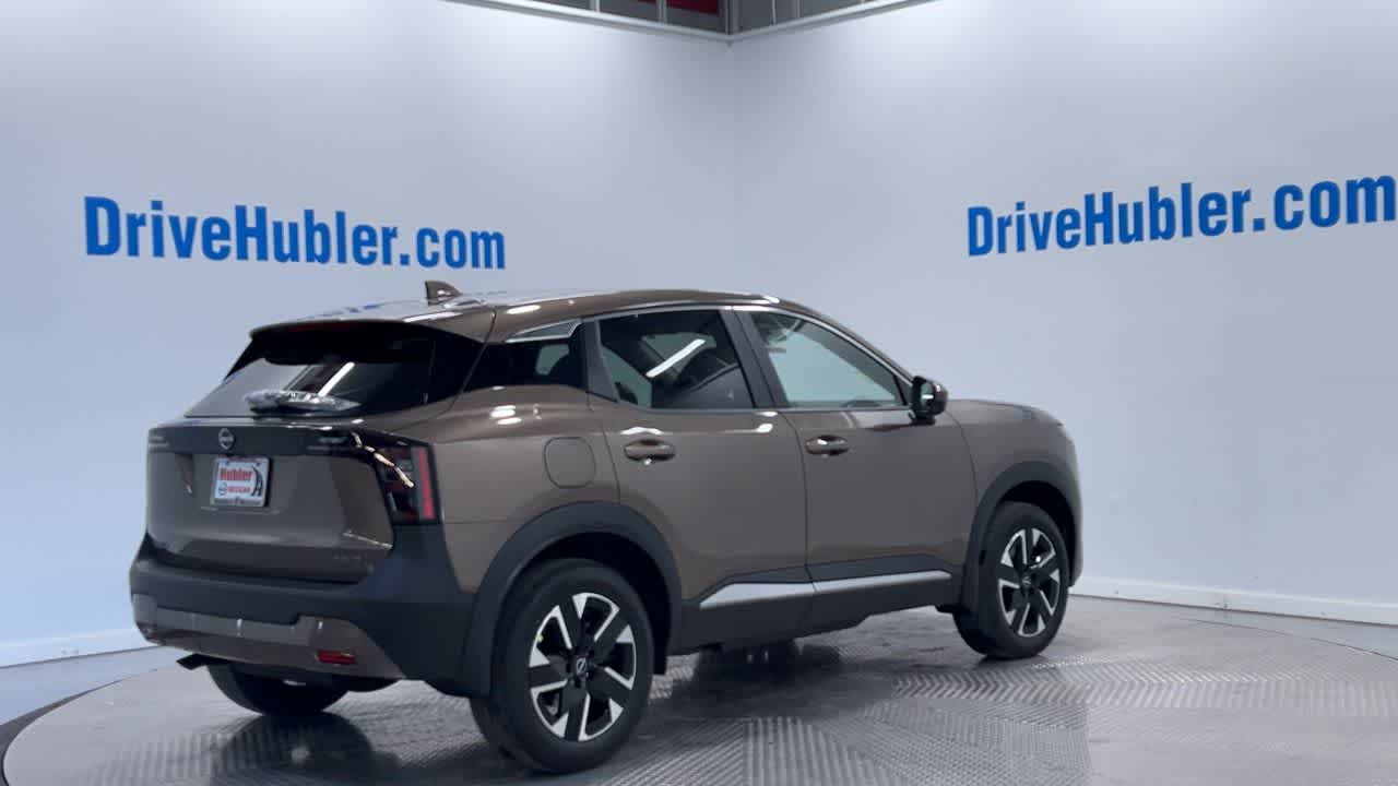 Vehicle image 7 of 42
