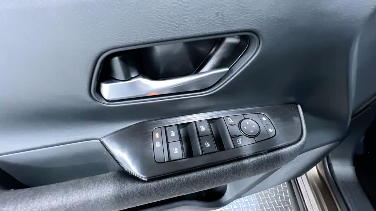 Vehicle image 12 of 42