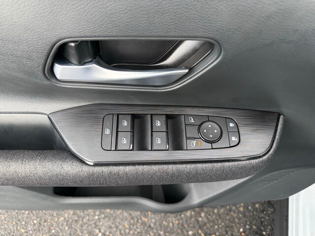 2025 Nissan Kicks SV Image 21 of 30