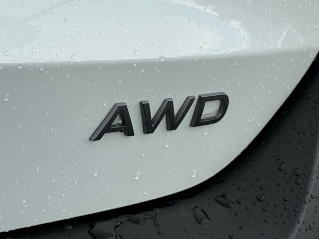 2025 Nissan Kicks SV Image 27 of 30