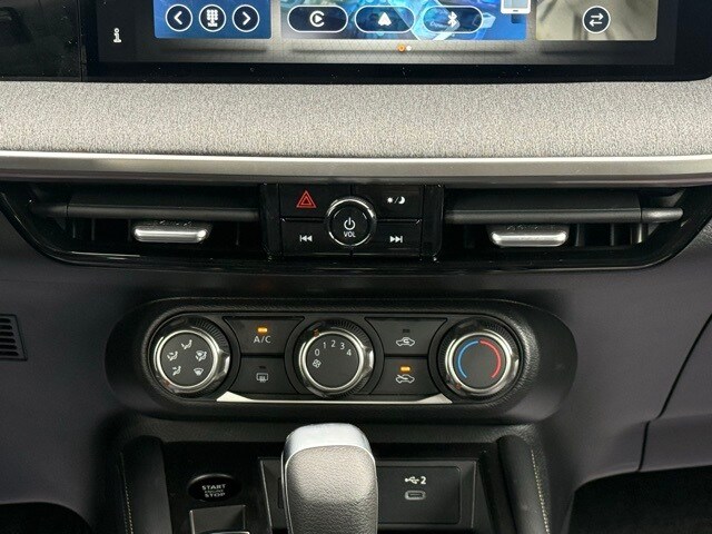 2025 Nissan Kicks SV Image 30 of 30