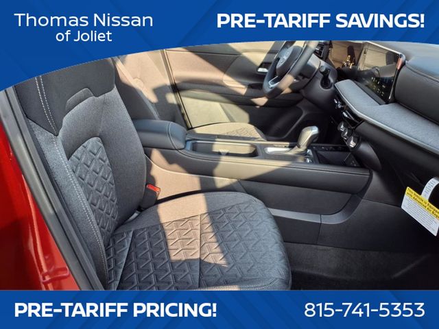 Vehicle image 13 of 25
