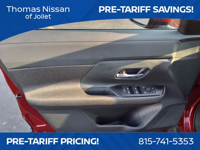 Vehicle image 22 of 25