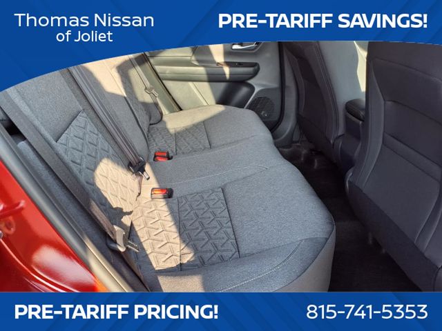 Vehicle image 14 of 25