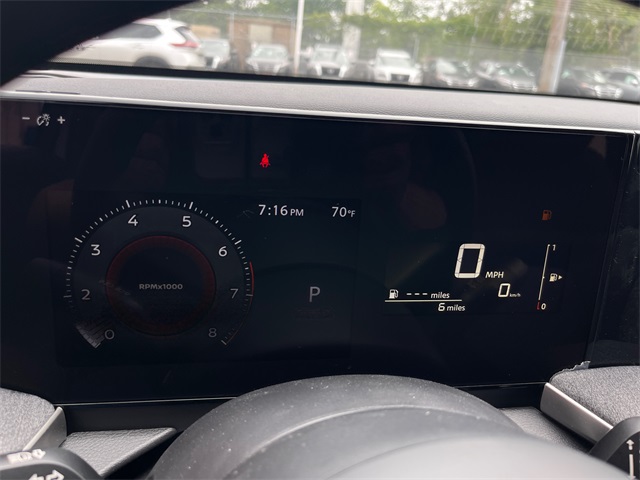 Vehicle image 20 of 29