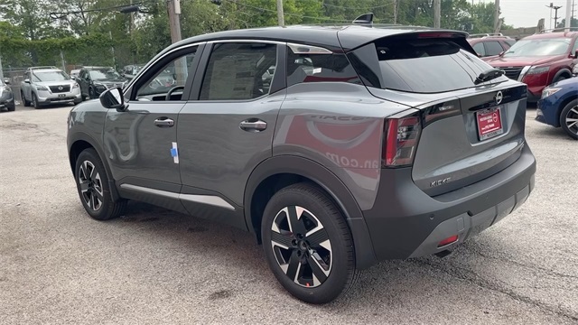 Vehicle image 15 of 29