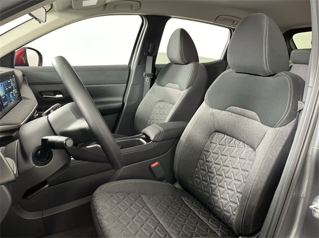 Vehicle image 11 of 25