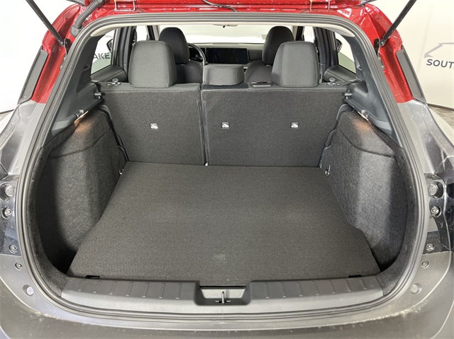 Vehicle image 22 of 25