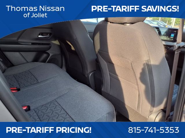 Vehicle image 12 of 25