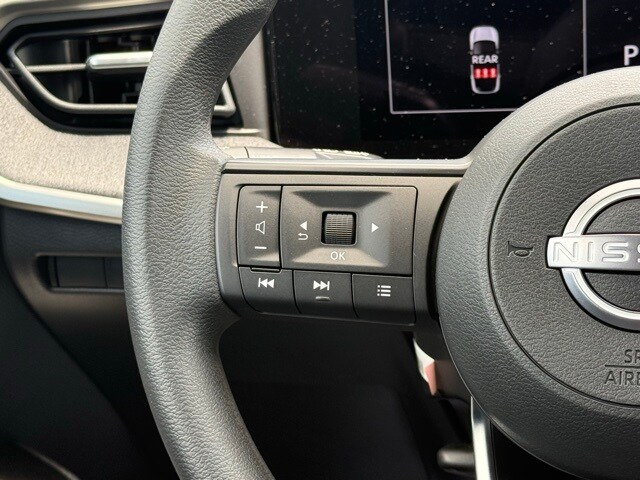 2025 Nissan Kicks SV Image 18 of 29