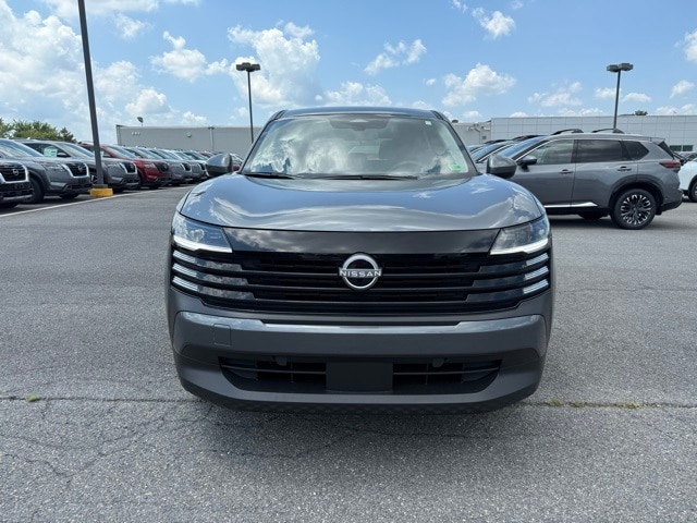 2025 Nissan Kicks SV Image 3 of 29