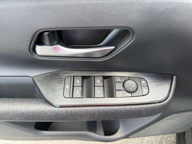 2025 Nissan Kicks SV Image 26 of 29