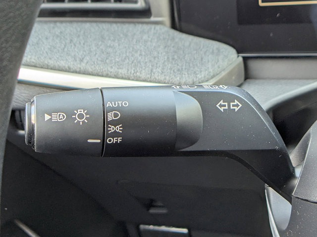 Vehicle image 22 of 27