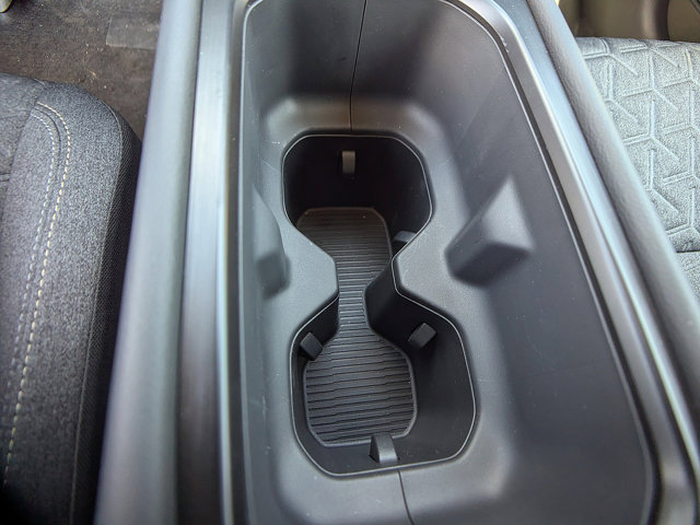 Vehicle image 18 of 27